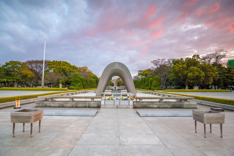 Från Osaka/Kyoto: Hiroshima och Miyajima privat tur