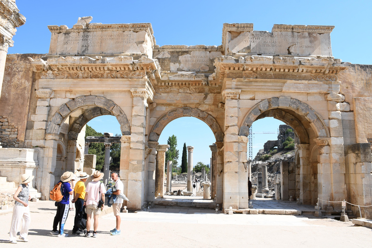Kusadasi: Ephesus Private Tour with Turkish Bath Experience