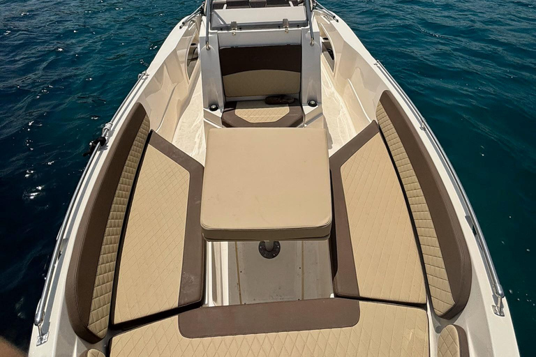 Malta: Private Boat Charter to Comino & Blue Lagoon Malta: Afternoon Private Boat Charter Comino & Blue Lagoon