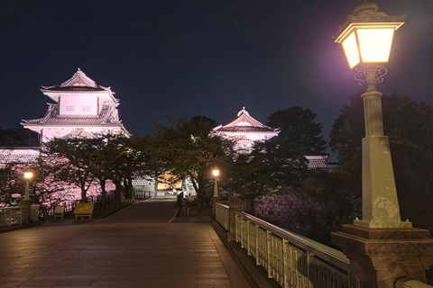 Kanazawa Night Tour Castle Samurai District & Optional Food Kanazawa Night Tour: Castle, Samurai District & Dinner