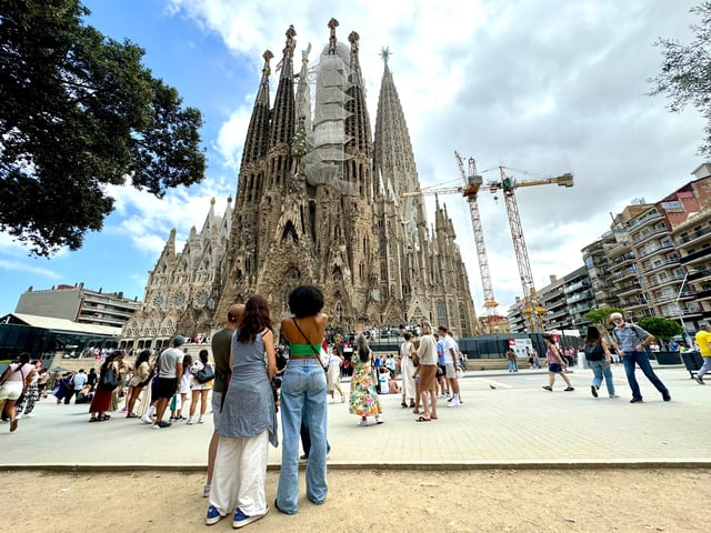 Barcelona:Tarde Sagrada Familia Tour en grupo reducido en inglés