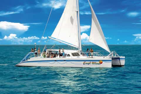 From Fajardo: Icacos Island Full-Day Catamaran Trip