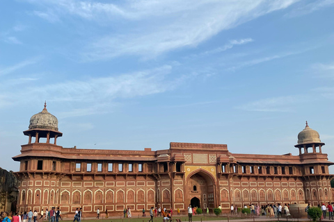 From Delhi: All Inclusive Taj Mahal Tour by Express Train All Inclusive VIP Day Tour