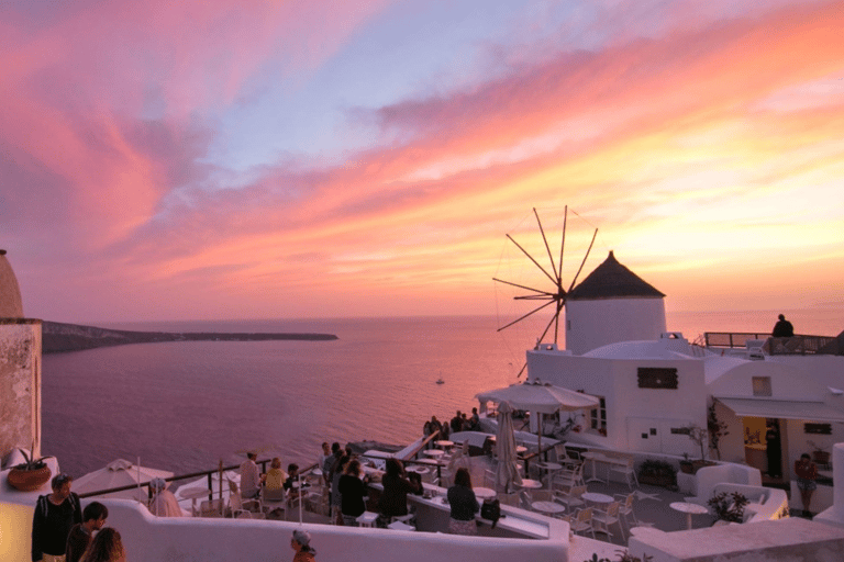 Santorini: Geführte Tour bei Sonnenuntergang mit Abholung vom Hotel