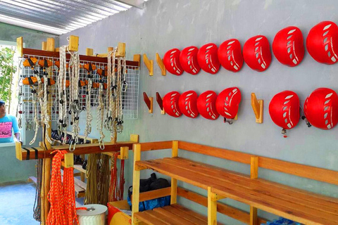 Krabi: Esperienza di zipline, ATV e arrampicata in cima alla cordaZipline di un giorno intero