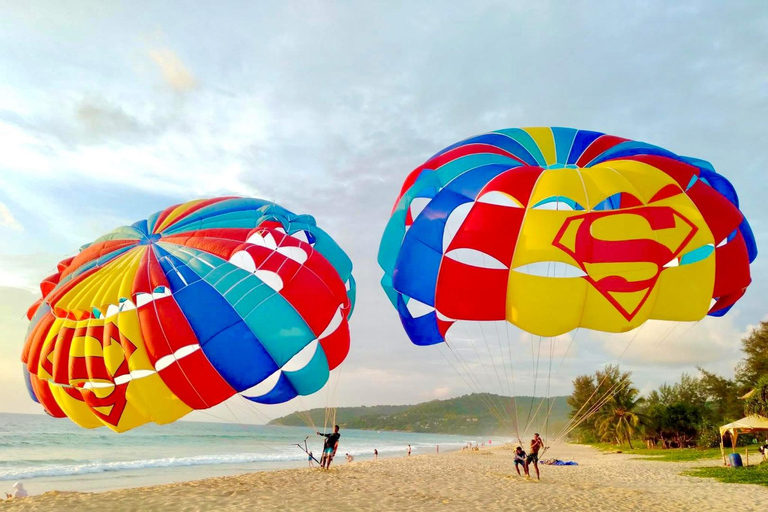 Phuket: Avventura in parasailing