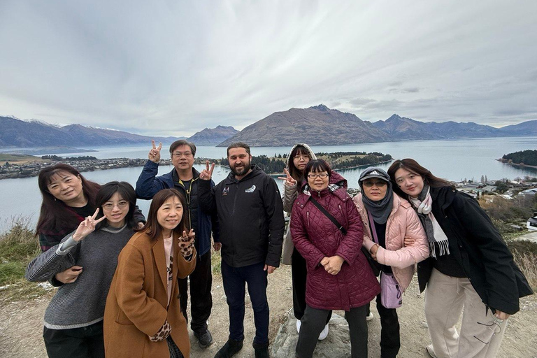 Private Arrowtown, Wanaka & Day Tour from Queenstown,8 Hours Private Tour – 1–3 Pax – 8 Hours