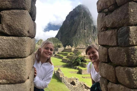 Cusco: Day Trip to Machu Picchu with Guided Tour Private Tour + Vistadome Train