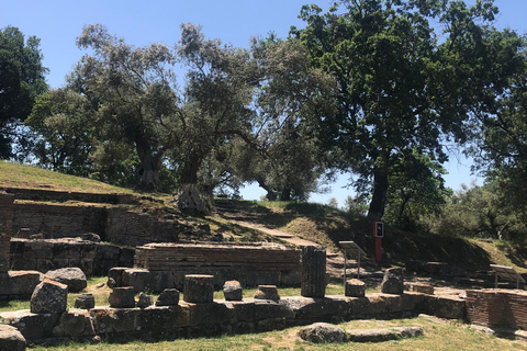 地拉那：含船游与历史讲解的三日导览之旅地拉那：3日导览之旅含乘船游览与历史讲解