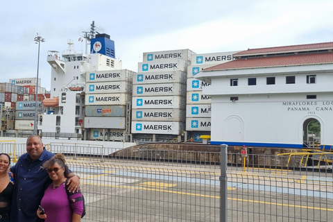 Panama City : Visite du canal, de la chaussée Amador et de la vieille ville