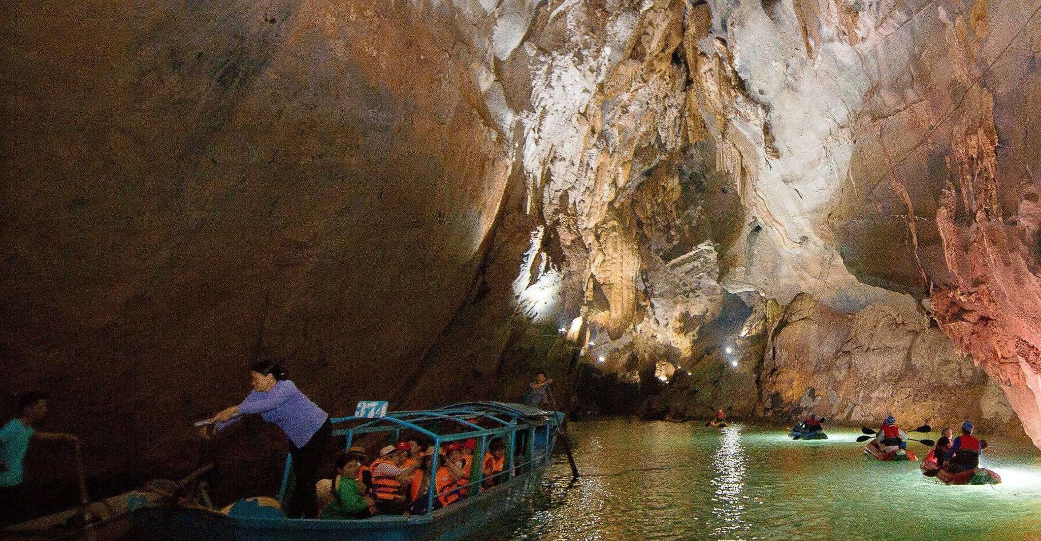 From Dong Hoi, Paradise Cave and Phong Nha Cave Tour & Lunch - Housity