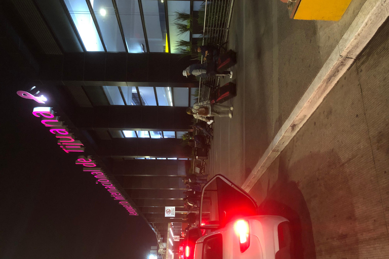 Fronteira, Aeroporto de Tijuana para Ensenada ou Valle e Viceversa