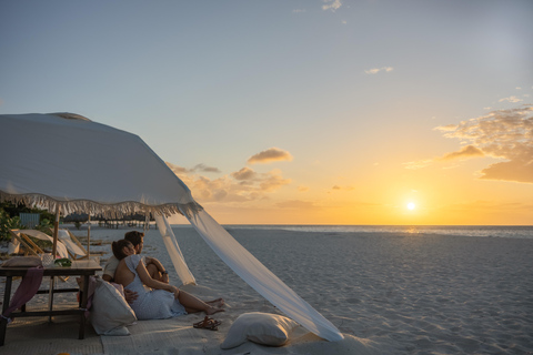 Aruba Eagle Beach : Pique-nique romantique au coucher du soleil dans une cabane de luxe