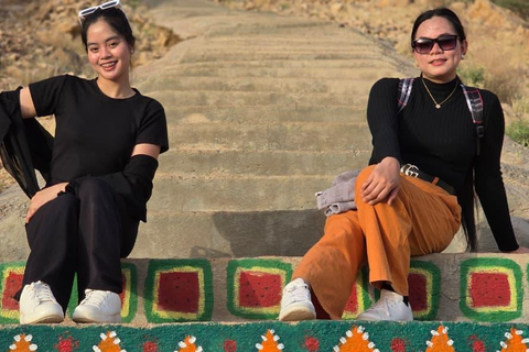 Muscat: Saal Walk Guided Hike with Sunset & City Views Tour