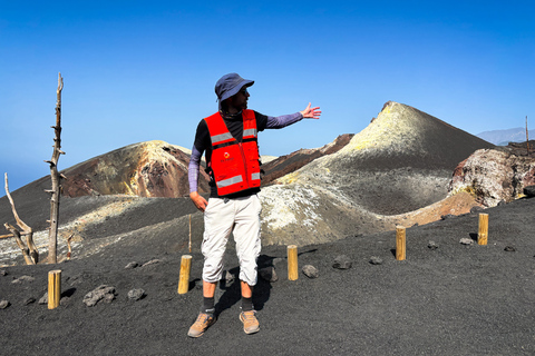 La Palma: Hike with me to the Tajogaite Volcano La Palma: Hike with Me to the Tajogaite Volcano