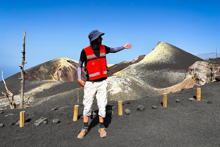La Palma: Hike with me to the Tajogaite Volcano La Palma: Hike with Me to the Tajogaite Volcano