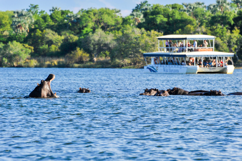 Cruzeiro ao pôr do sol nas Cataratas Vitória