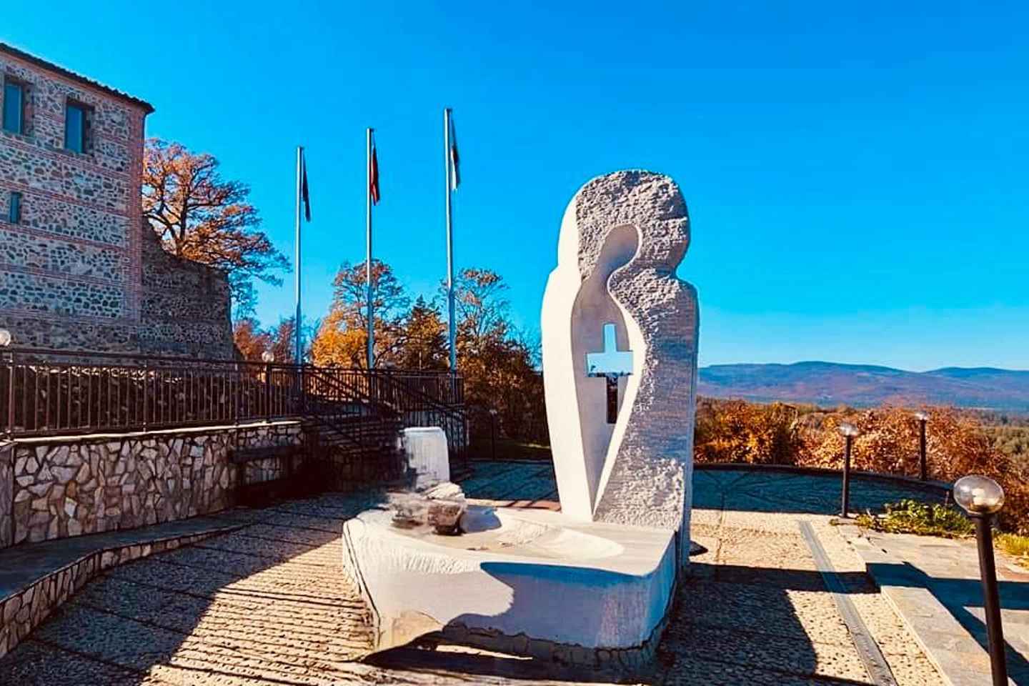 Sofia: Belchin Spa and Tsari Mali Grad Fortress Private Trip