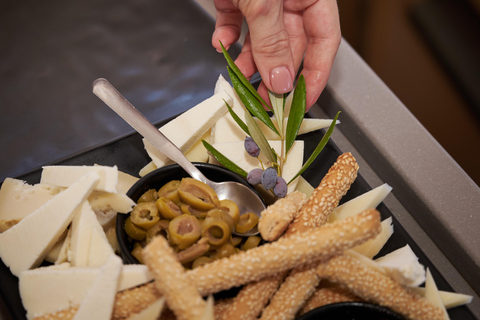 Souda: Premium Catamaran Cruise to Marathi Bay with Lunch w/Transfer from Agia Marina - Kolimvari