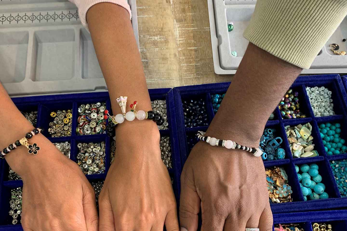 Atelier Bracelet Souvenir Personnalisé à Paris
