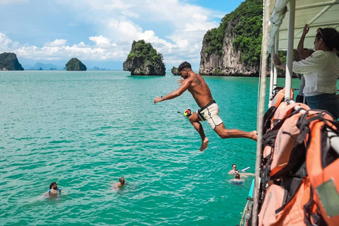 Phang-Nga &amp; James Bond 4 w 1 Luksusowa wycieczka kajakiem dużą łodzią