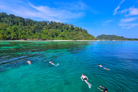 From Koh Lanta: Koh Haa & Koh Rok Snorkel Tour by Speedboat
