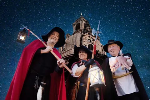 Visita de grupo a Dresden com um guarda-noturno