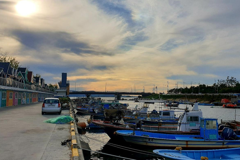 Visite privée personnalisable de Busan en taxi ou en fourgonnette (jusqu&#039;à 8 personnes)