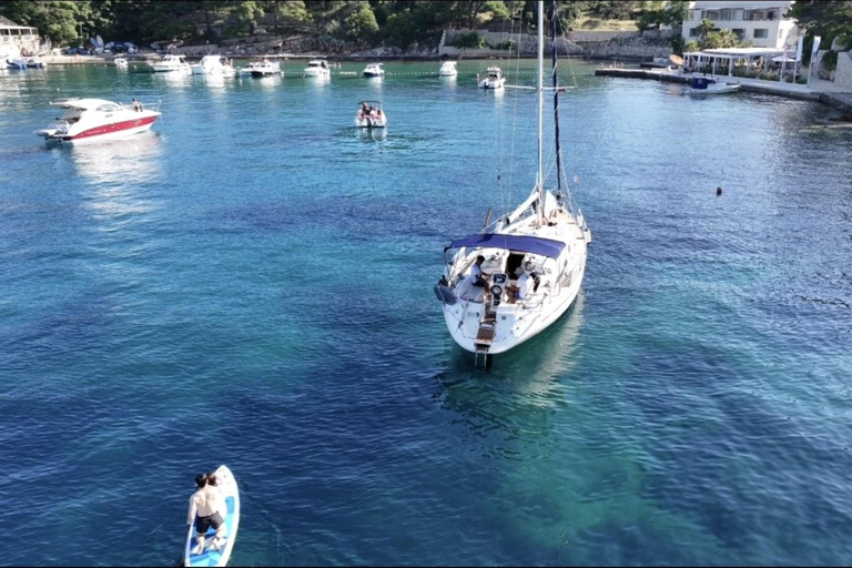 Dubrovnik: Private Sailing Boat Tour to Elaphiti & Blue Cave