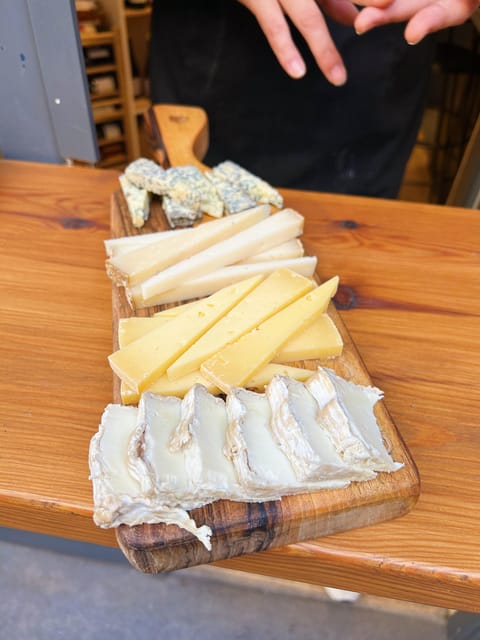 Visite culinaire de Gérone en soirée et expérience dans un bar à tapas