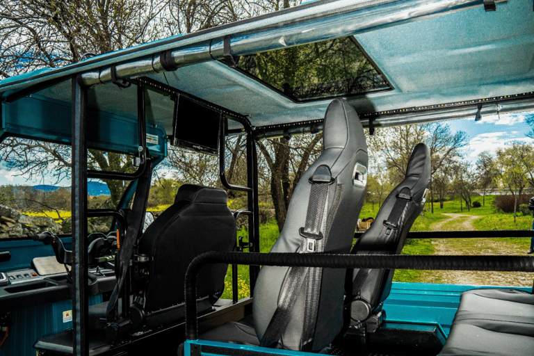 Málaga: Tour in einem bequemen, modernen, umweltfreundlichen und solidarischen Elektro-Tuk-Tuk.TOUR EXPRESS: 35-40 Minuten entlang der Küste und zum Aussichtspunkt Gibralfaro