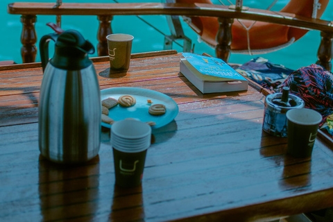 Argostoli: Full-Day Boat Trip with Lunch & Wine