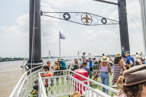 New Orleans: Tages-Jazz-Kreuzfahrt auf dem Dampfschiff NatchezNachmittagskreuzfahrt mit zweitem Mittagssitzplatz