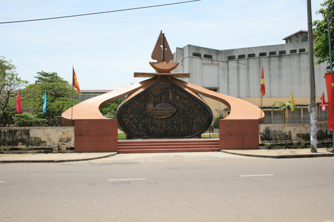 جولة سير في ثورة هيو والحرب الفرنسية والأمريكيةجولة سير في ثورة هوى والحرب الفرنسية والأمريكية