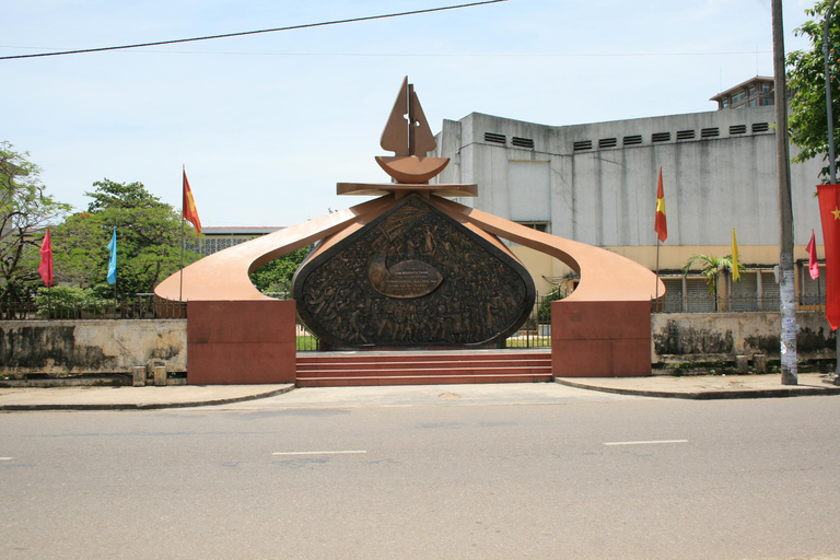 جولة سير في ثورة هيو والحرب الفرنسية والأمريكيةجولة سير في ثورة هوى والحرب الفرنسية والأمريكية