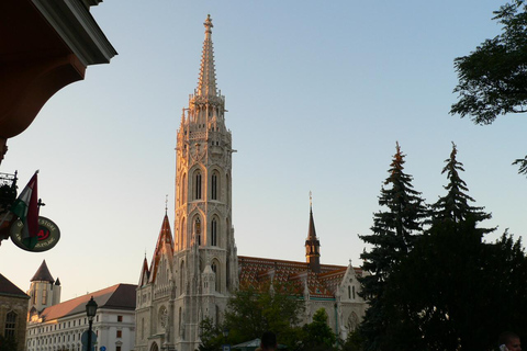 Budapest: Tour a piedi del quartiere del castelloBudapest: Tour a piedi di benvenuto nel quartiere del Castello