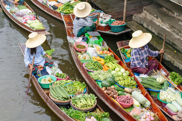 Bangkok: Eisenbahn und Floating Market Tour mit Drachentempel