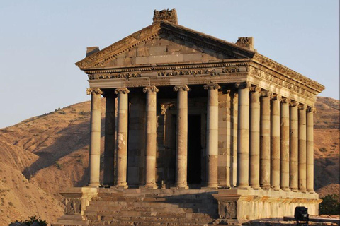 2 Countries in 1 Day:From Tbilisi to Armenia-Sevan & Yerevan