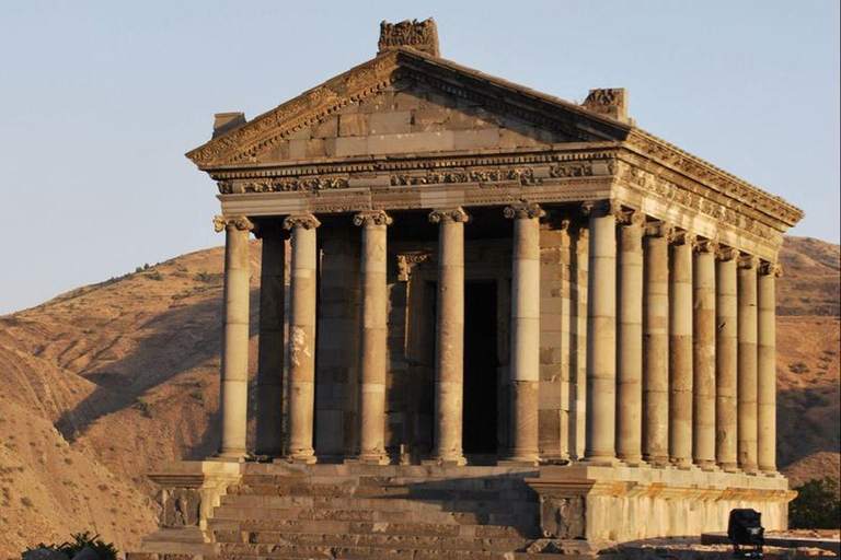 2 Countries in 1 Day:From Tbilisi to Armenia-Sevan & Yerevan