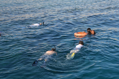 Sharm El Sheikh: Sunset Family Cruise with Snacks and drinks