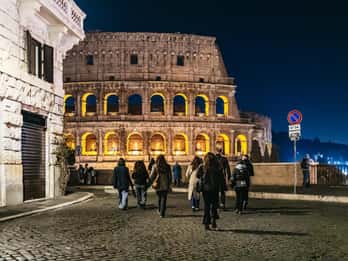 Roma: tour a piedi al chiaro di luna delle attrazioni principali della città per piccoli gruppi
