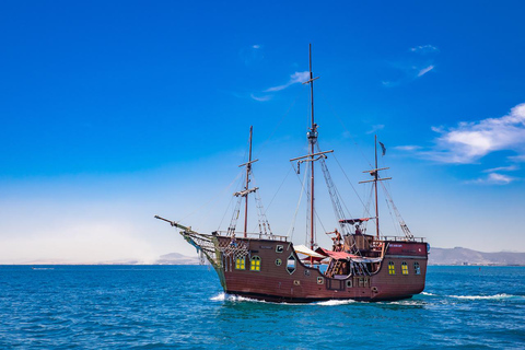 Cape Town: Jolly Roger Pirate Ship Cruise Daytime Experience