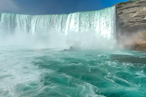 Ekskluzywna wycieczka piesza po wodospadach Niagara: Podróż do wodospadówEkskluzywna wycieczka piesza do wodospadu Niagara: Podróż do wodospadu