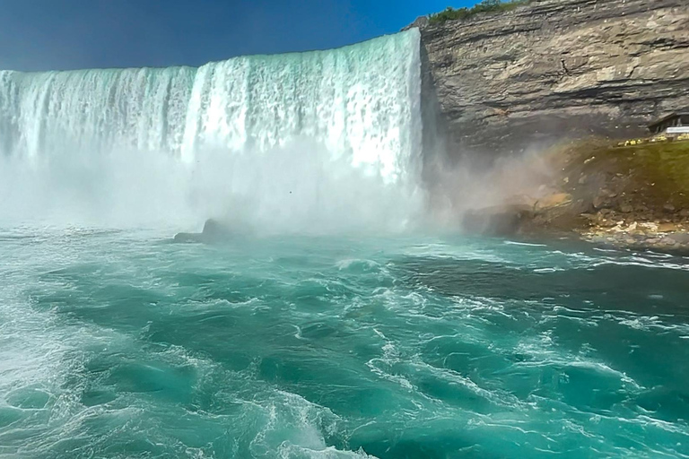 Ekskluzywna wycieczka piesza po wodospadach Niagara: Podróż do wodospadówEkskluzywna wycieczka piesza do wodospadu Niagara: Podróż do wodospadu