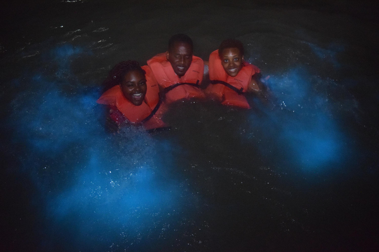 Montego Bay: Sunset Catamaran Cruise & Bioluminescent Lagoon