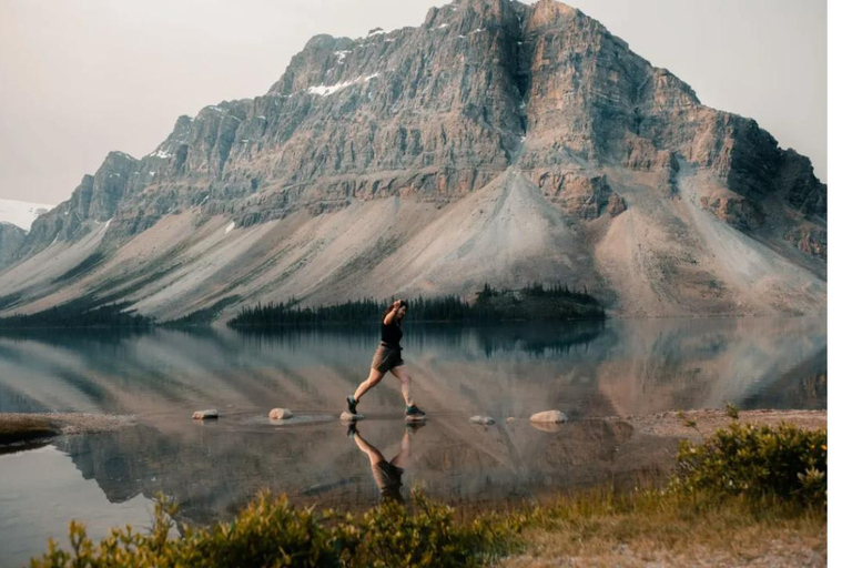 From Calgary: Columbia Icefield Day Trip with Skywalk