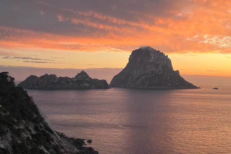 IBIZA: ES VEDRA SOLNEDGÅNGSTUREs Vedra solnedgångstur