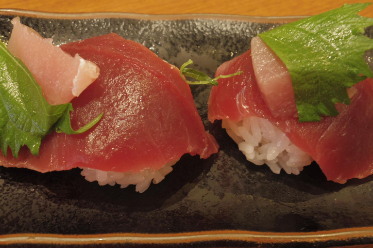 Osaka: Private Tailor-Made Food Tour with a local guide