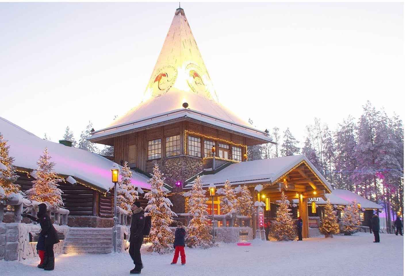 City tour and Santa Claus village visit in Lapland