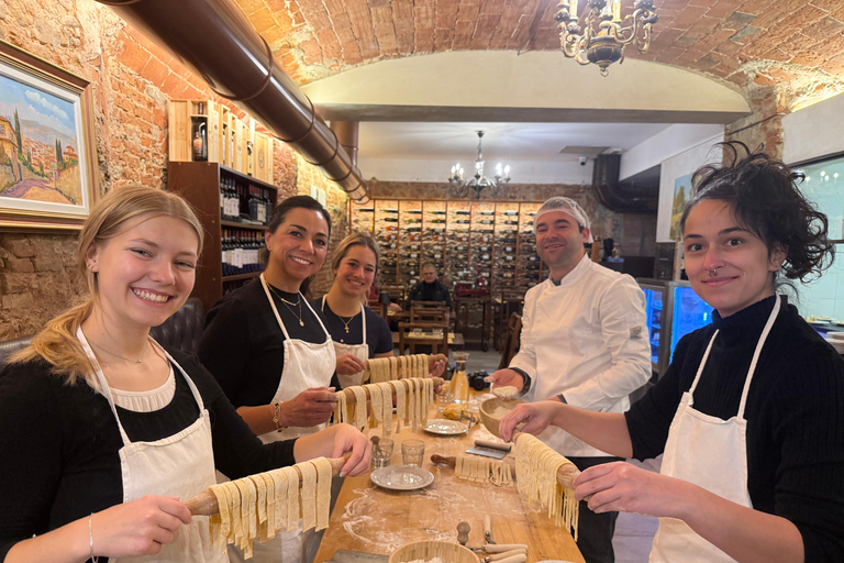 Florence: Cooking Class with Pasta, Ravioli, Tiramisu & Gift Morning Class